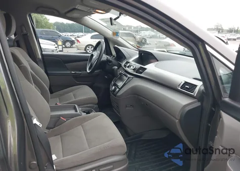 2016 Honda Odyssey Se from USA, damaged, VIN 5FNRL5H3XGB155113